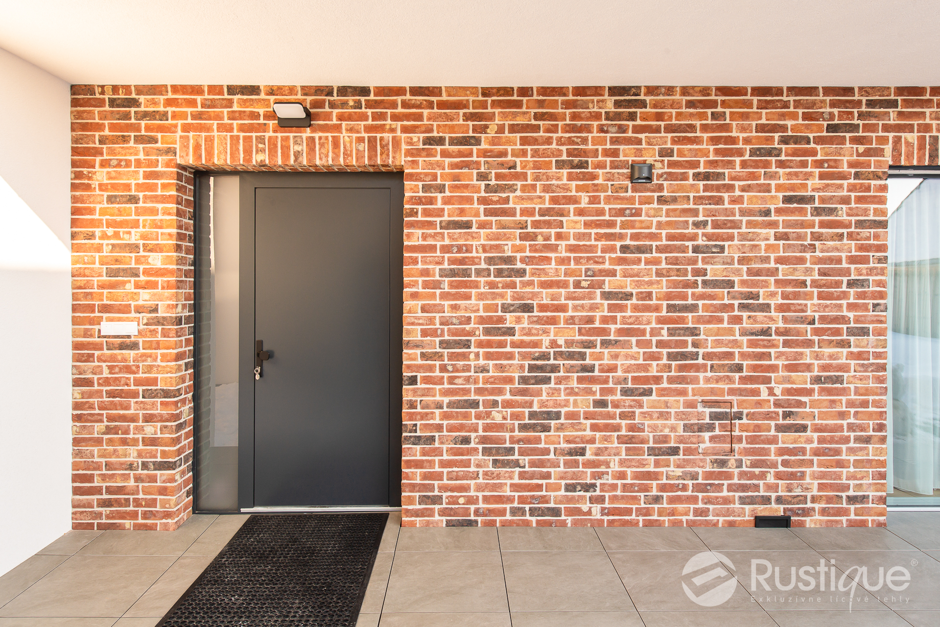 Tehlový obklad Castello na fasáde rodinného domu od Rustique.sk