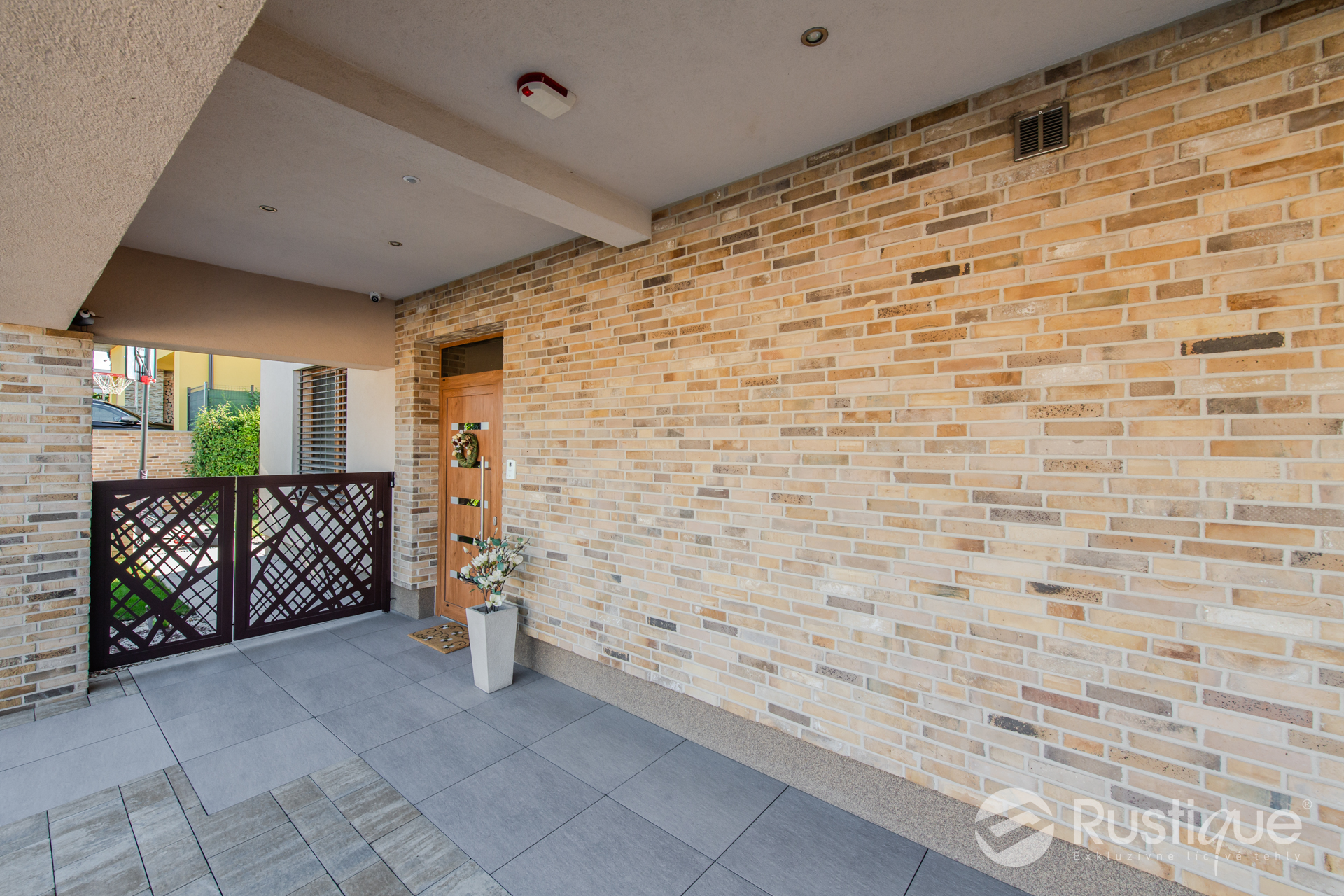 Tehlový obklad Economy na fasáde rodinného domu od Rustique.sk