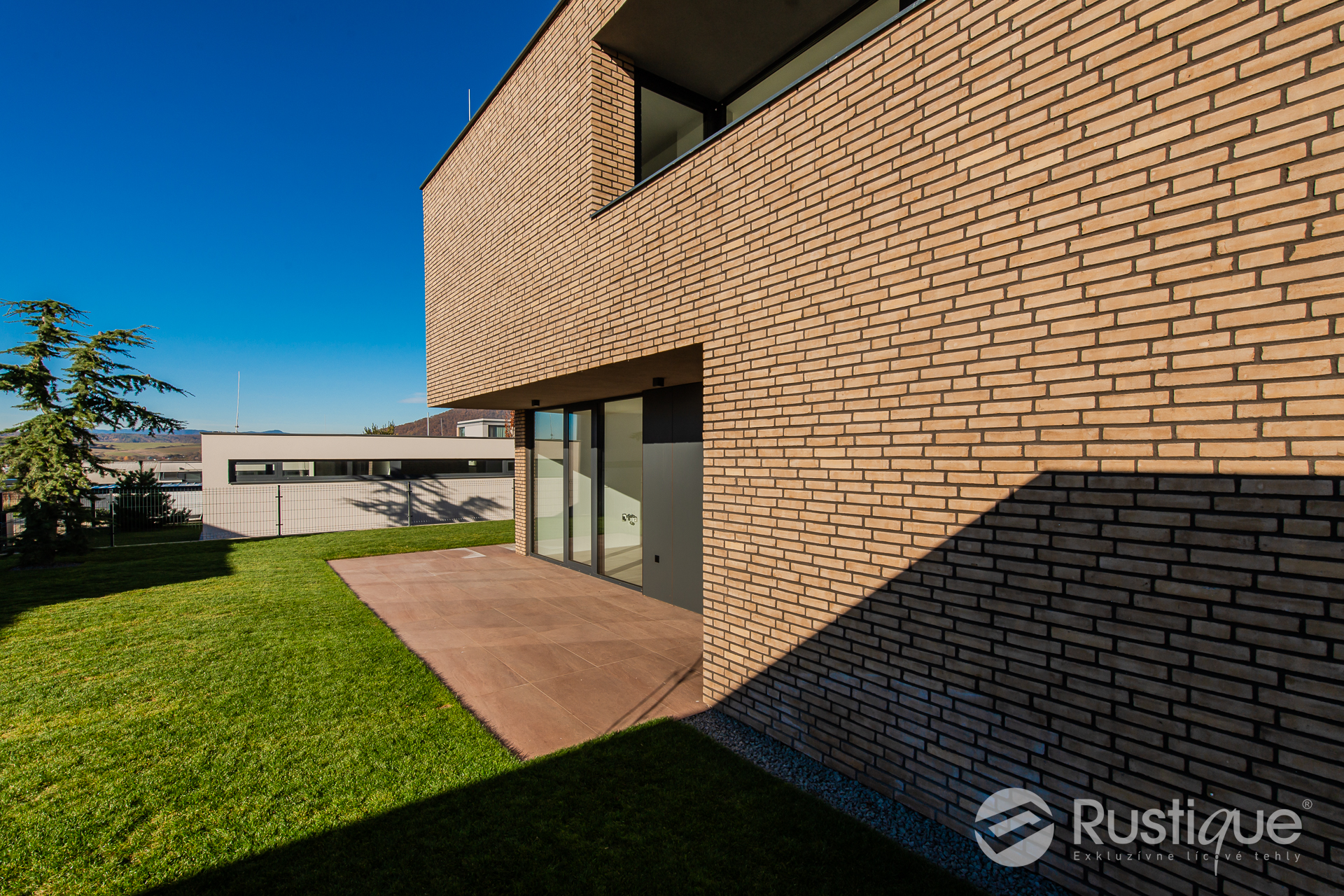 Tehlový obklad Grisa Smook na fasáde rodinného domu