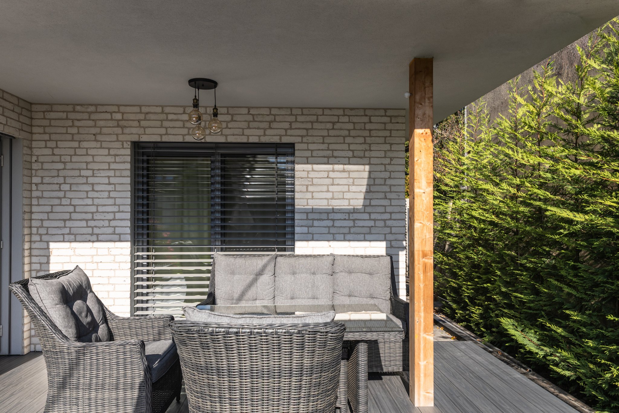 Tehlový obklad Rainbow Wit 1 na fasáde rodinného domu od Rustique.sk