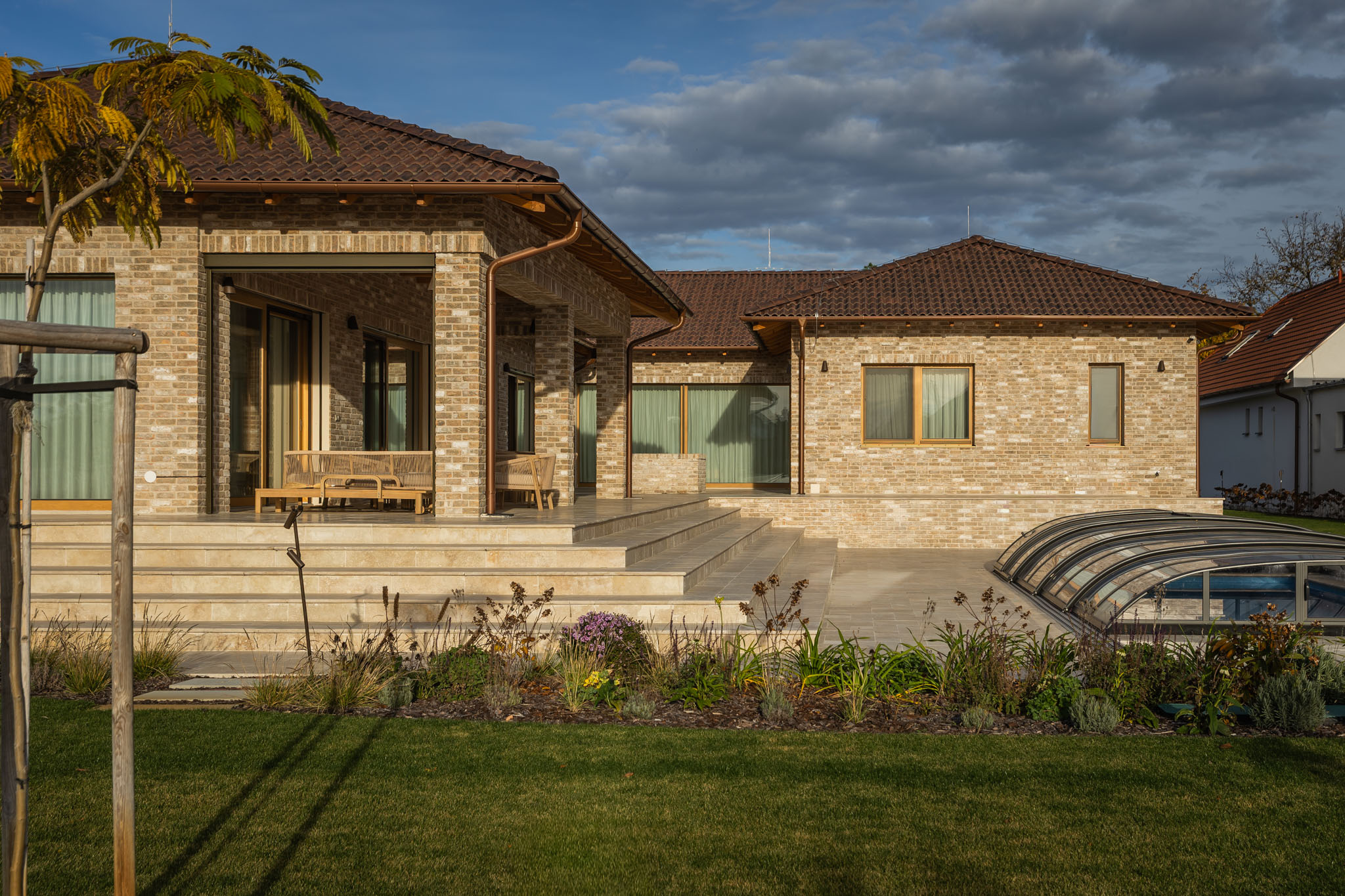 Tehlový obklad Toscane antiek na fasáde rodinného domu od Rustique.sk