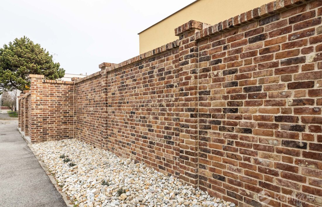 Tehlový obklad Castello na plote rodinného domu