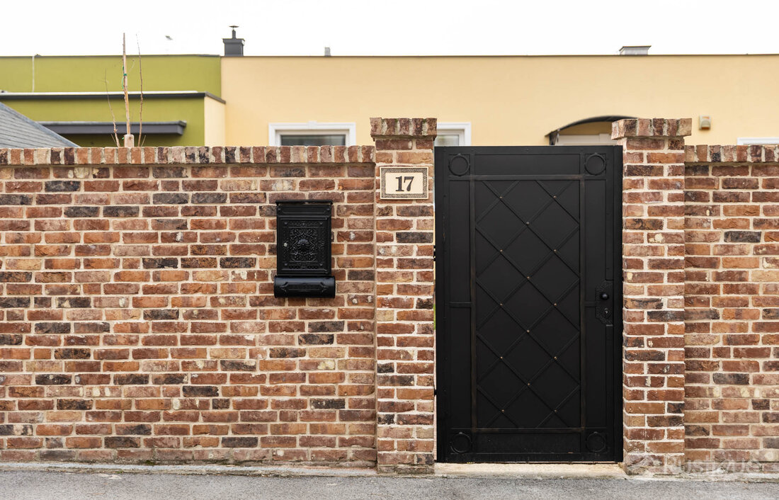 Tehlový obklad Castello na plote rodinného domu