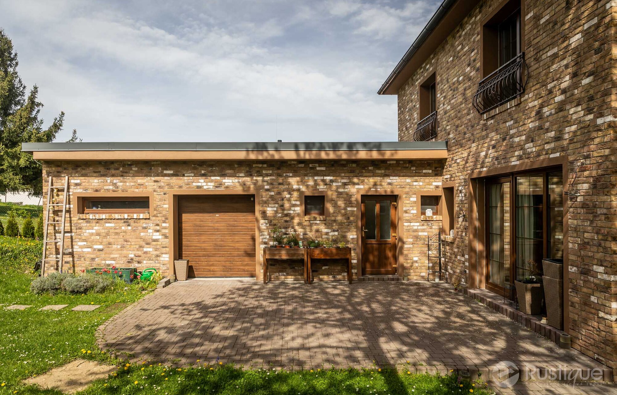 Tehlový obklad Antiekbruin na fasáde rodinného domu