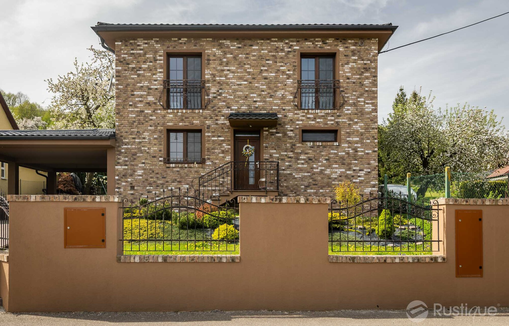 Tehlový obklad Antiekbruin na fasáde rodinného domu