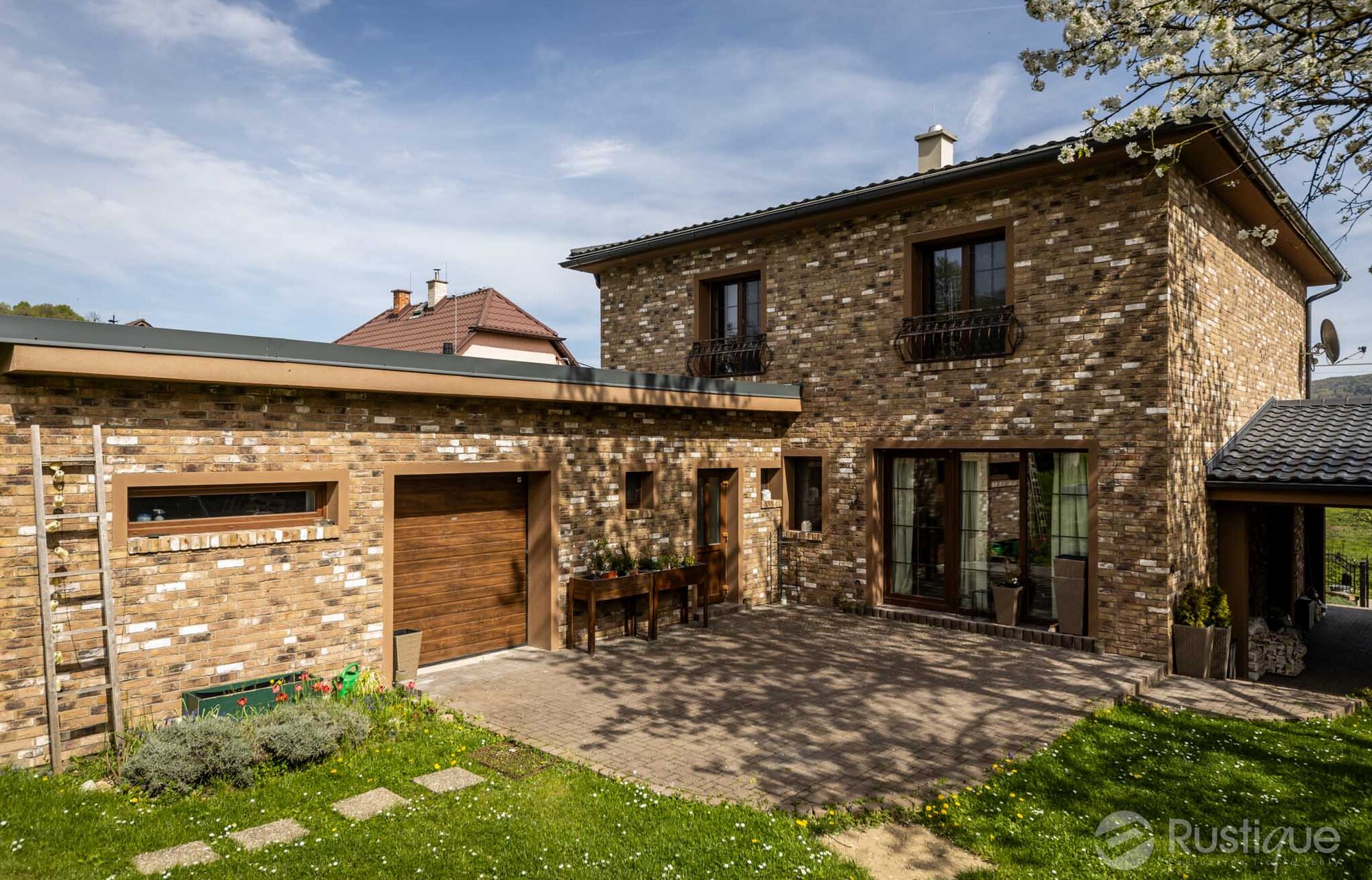 Tehlový obklad Antiekbruin na fasáde rodinného domu