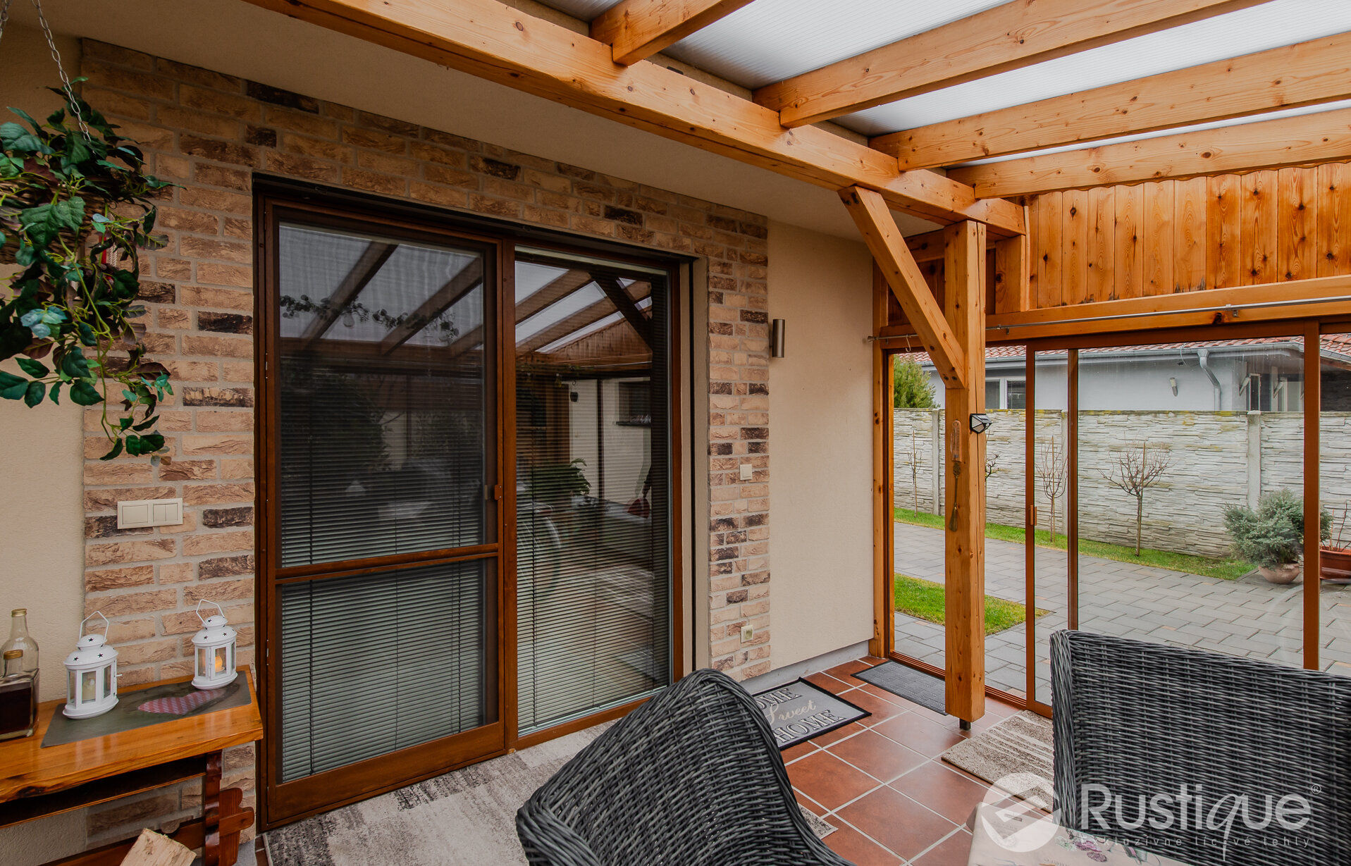 Tehlový obklad Bruin Oranje na fasáde domu od Rustique.sk 