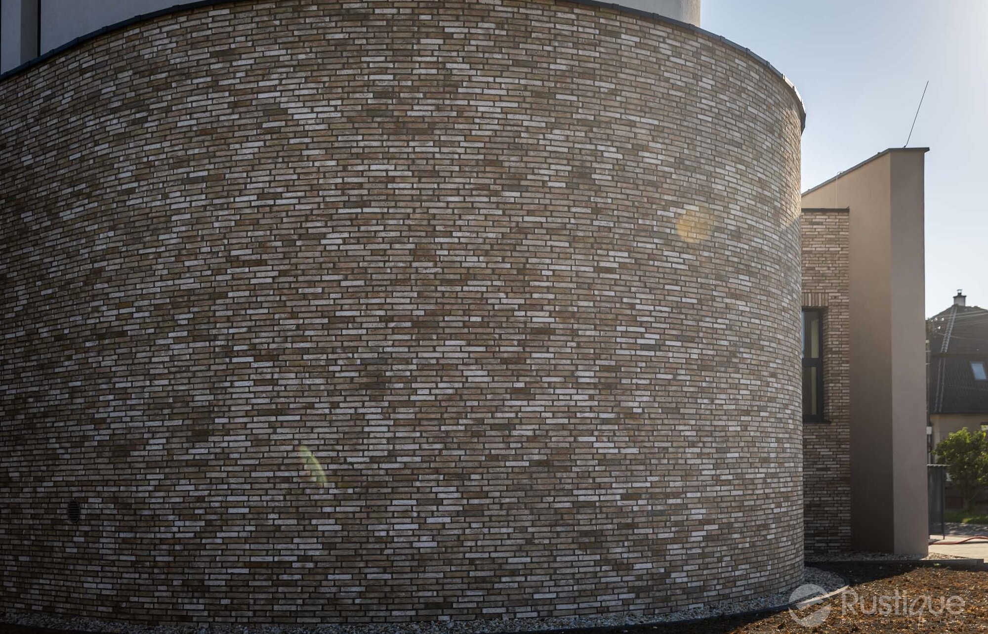 Tehlový obklad Cameleon na fasáde kostola