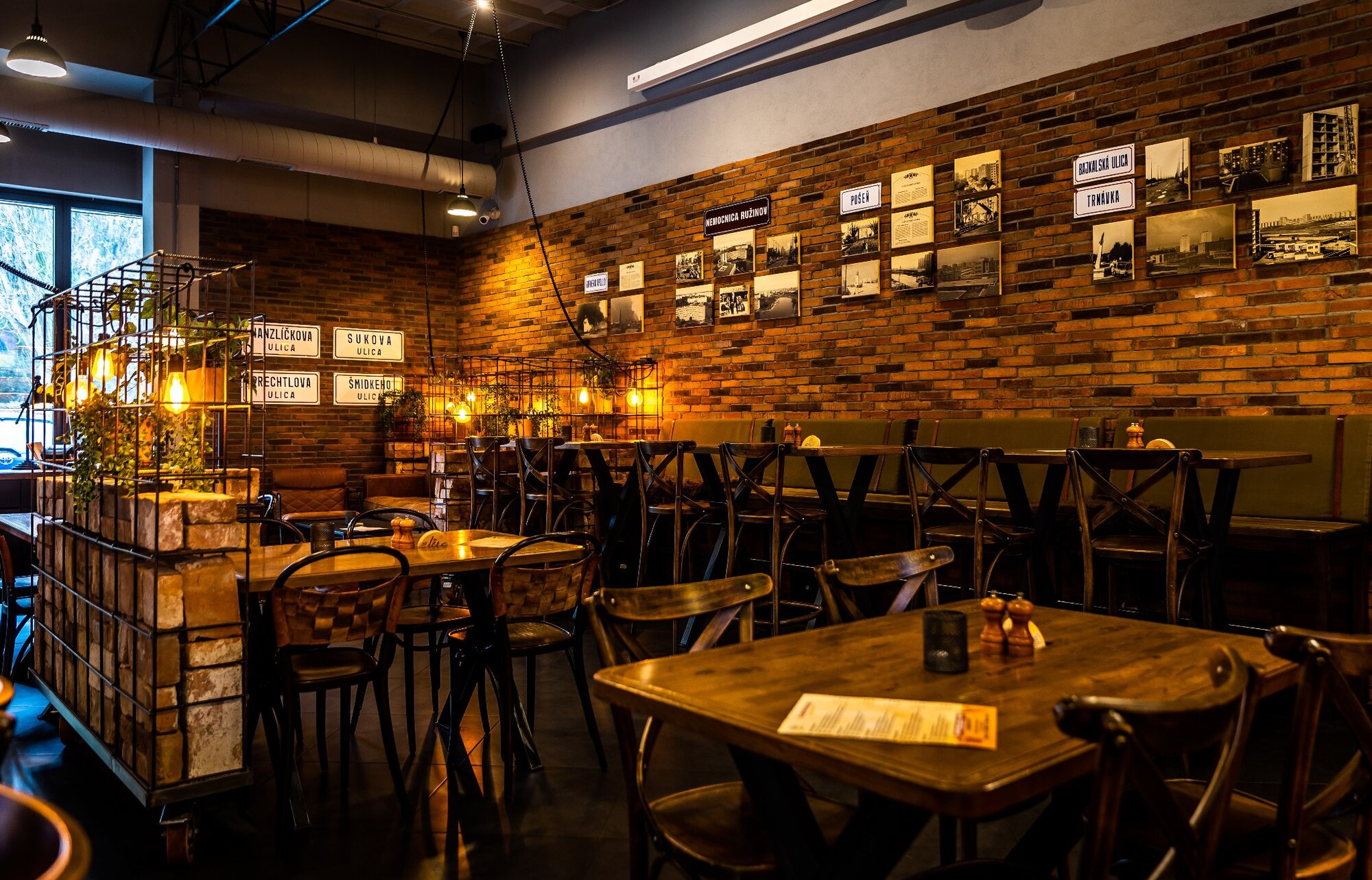 tehlový obklad Economy Mix v bare