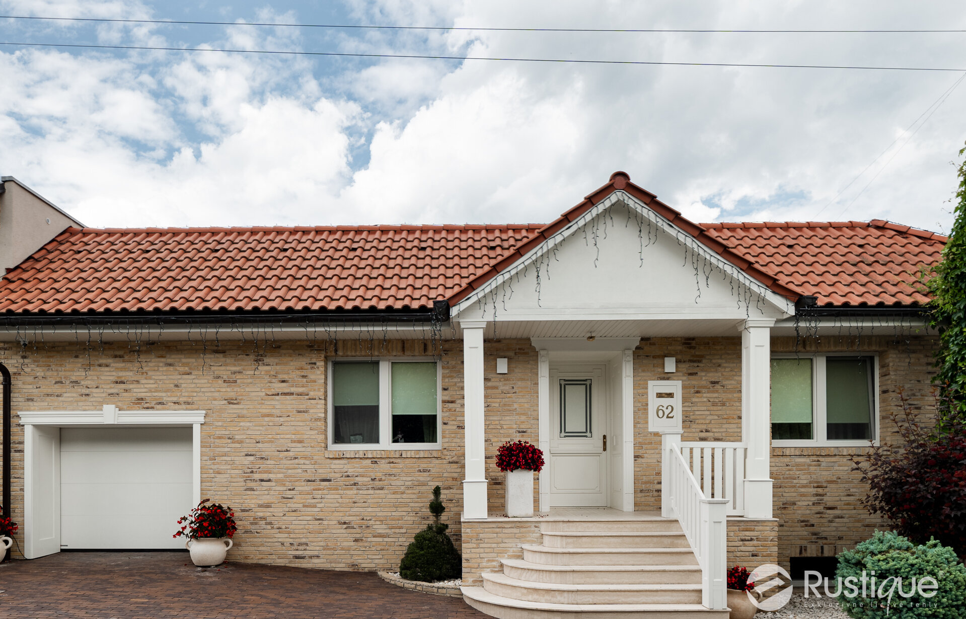 Tehlový obklad Geel Bruin na fasáde rodinného domu