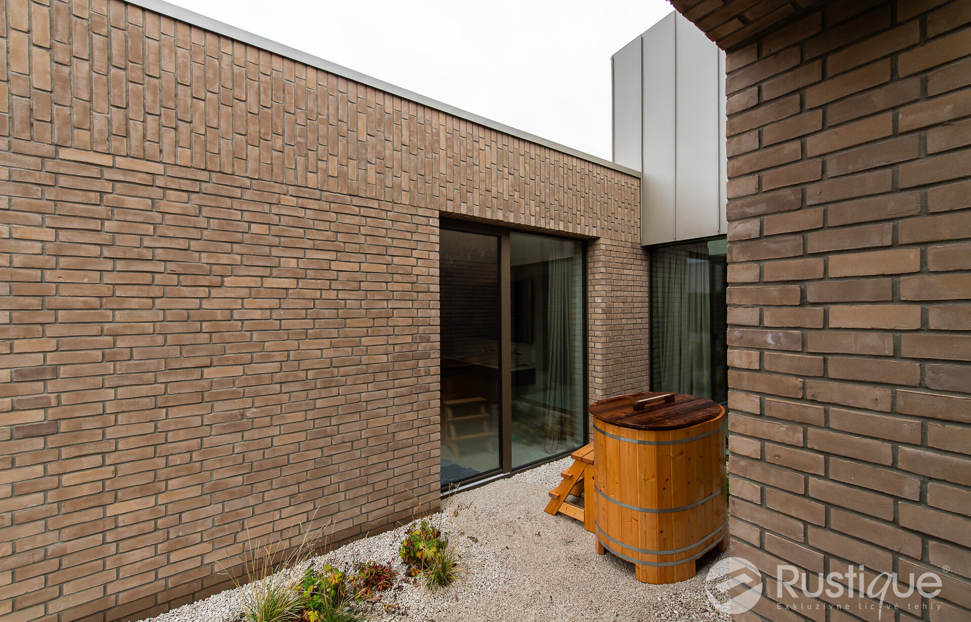 Tehlový obklad Grisea Smook na fasáde rodinného domu od Rustique.sk
