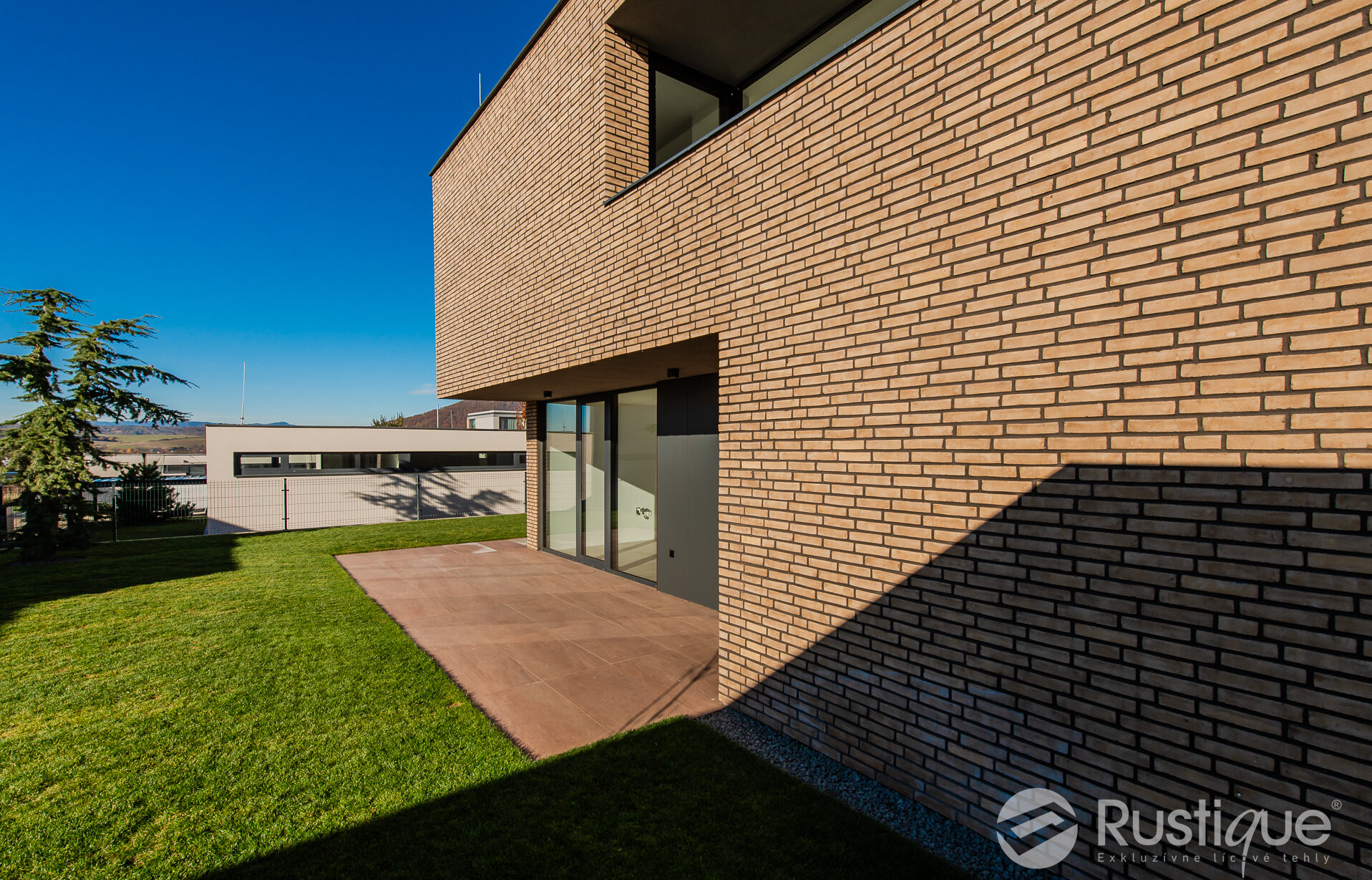 Tehlový obklad Grisa Smook na fasáde rodinného domu