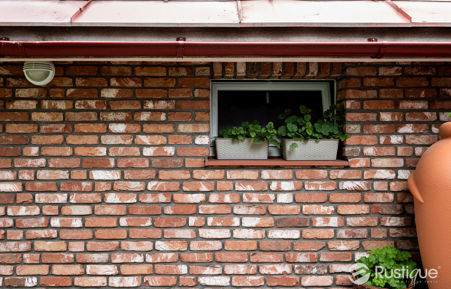 Tehlový obklad Limburgs Rood na fasáde rodinného domu