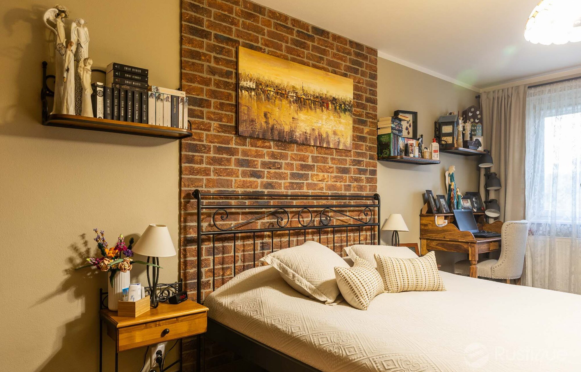 Tehlový obklad Oranje Donkerbont v interiéri v spálni