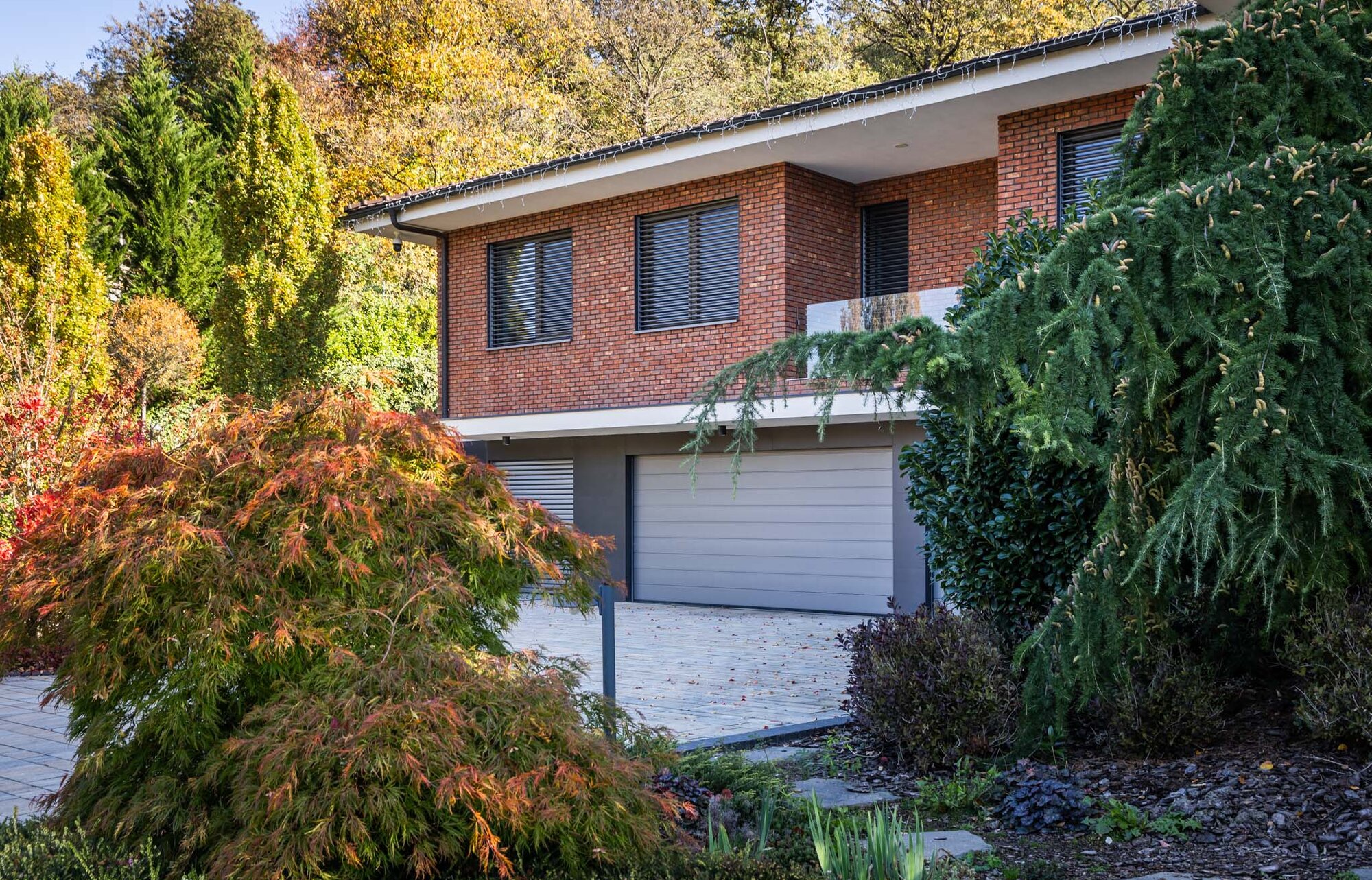 Tehlový obklad Oranje donker na fasáde rodinného domu od Rustique.sk