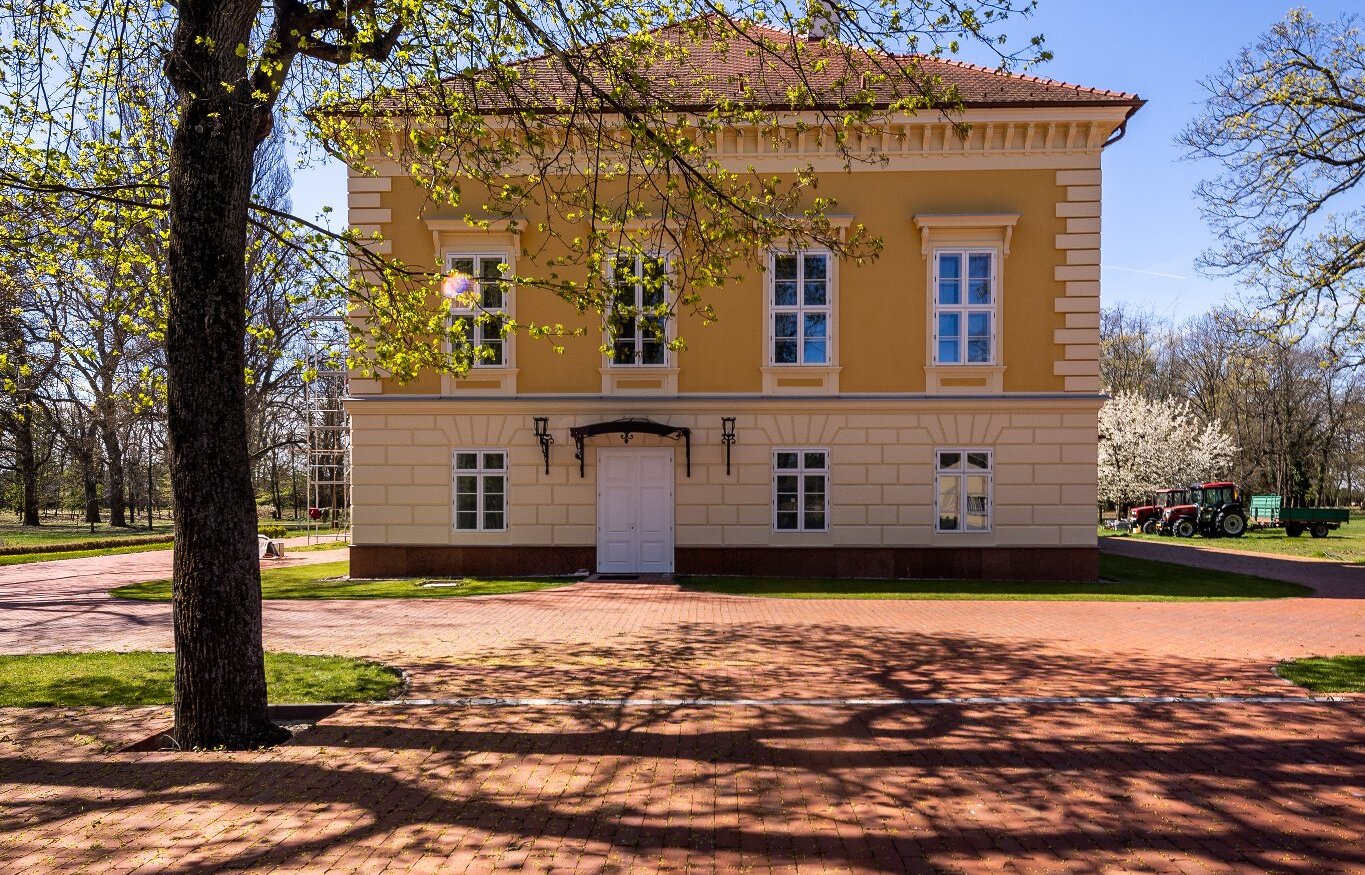 Rustique Red Antique