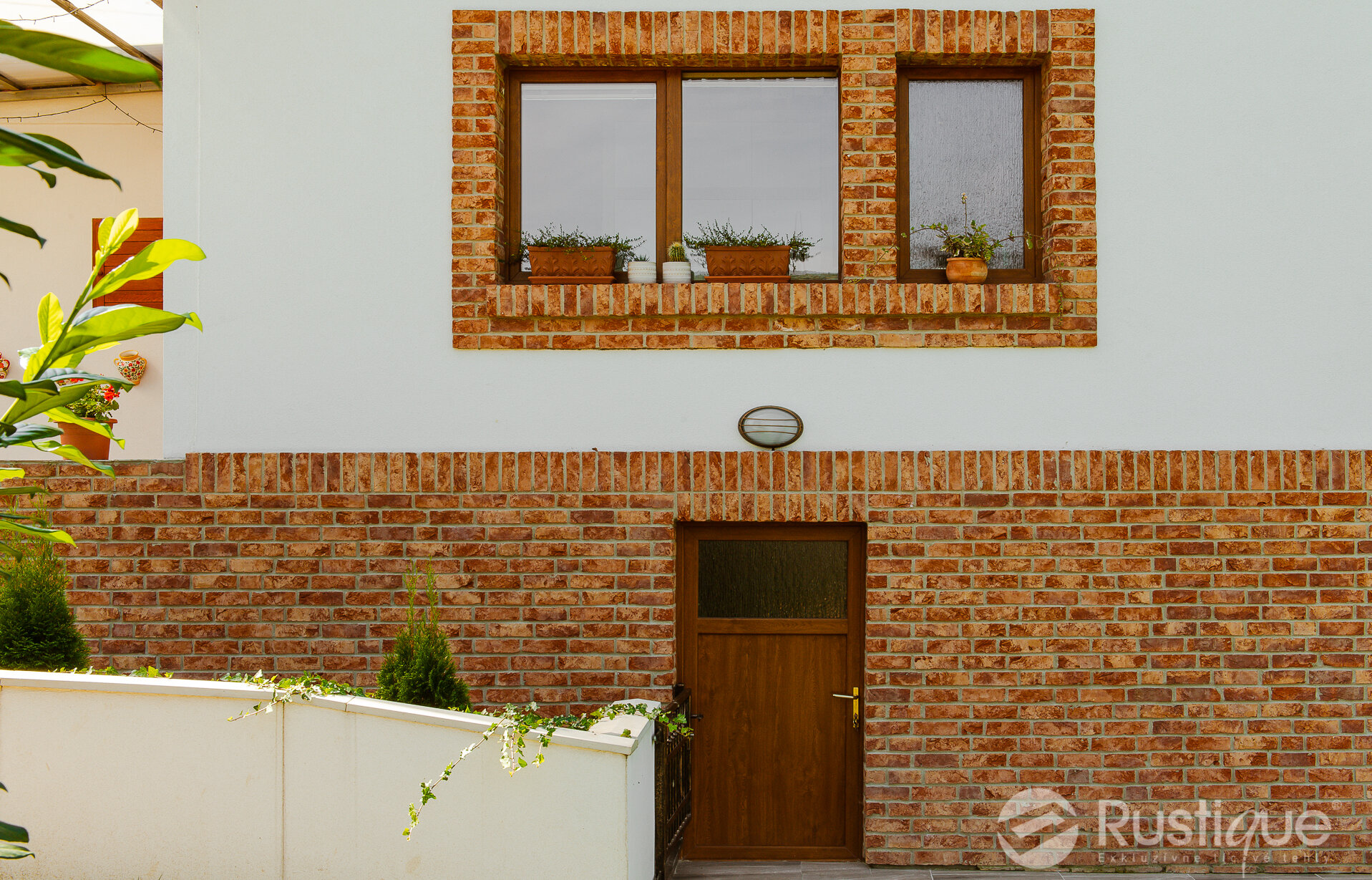 Terra cotta tehlový obklad na fasáde rodinného domu