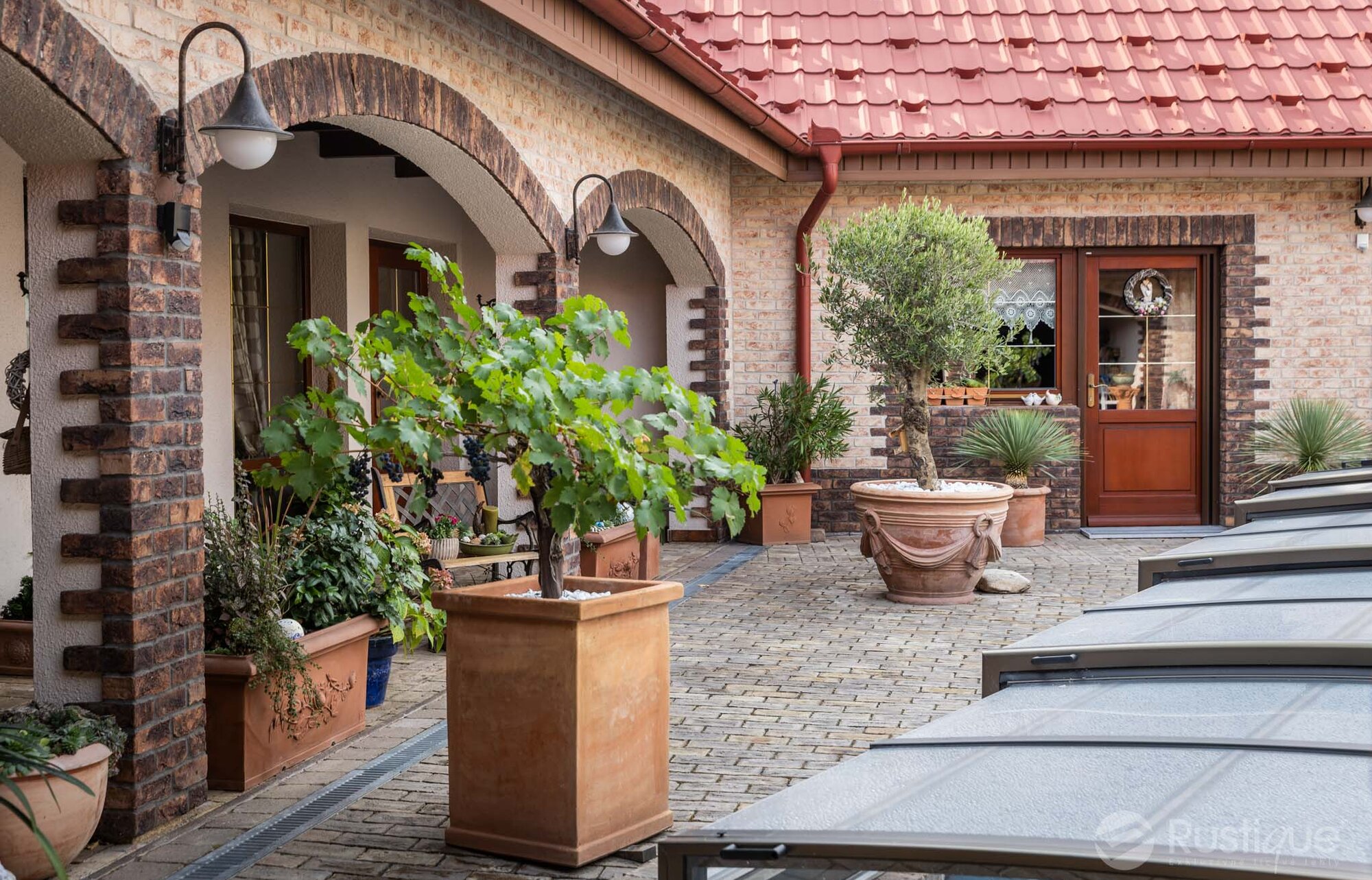 Tehlový obklad Violet na fasáde rodinného domu