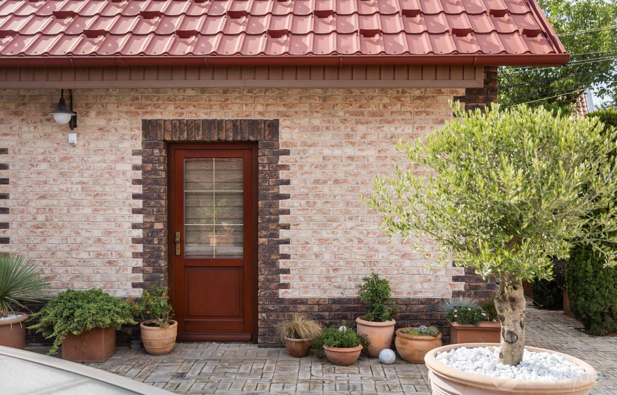 Tehlový obklad Violet na fasáde rodinného domu