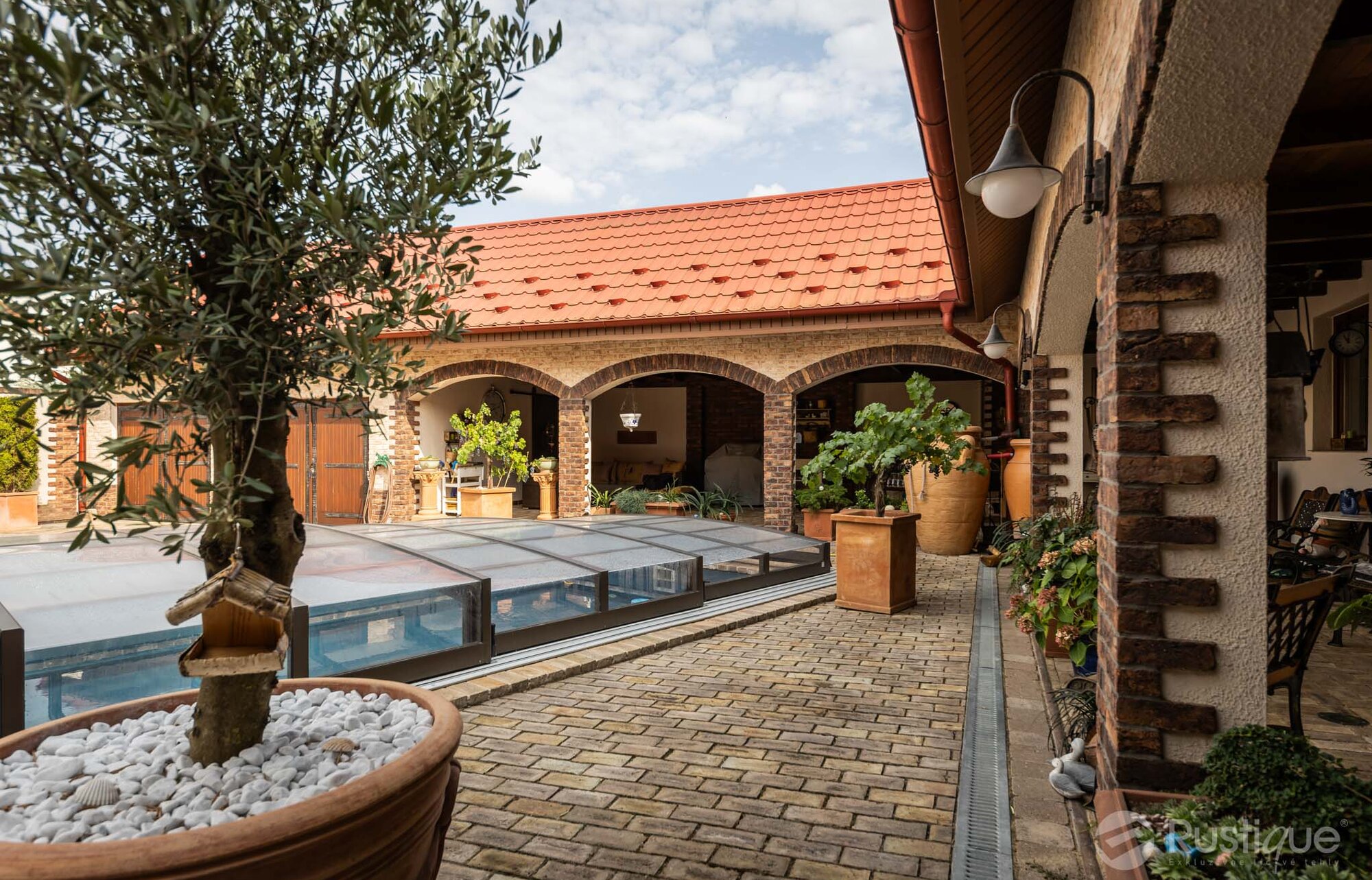 Tehlový obklad Violet na fasáde rodinného domu