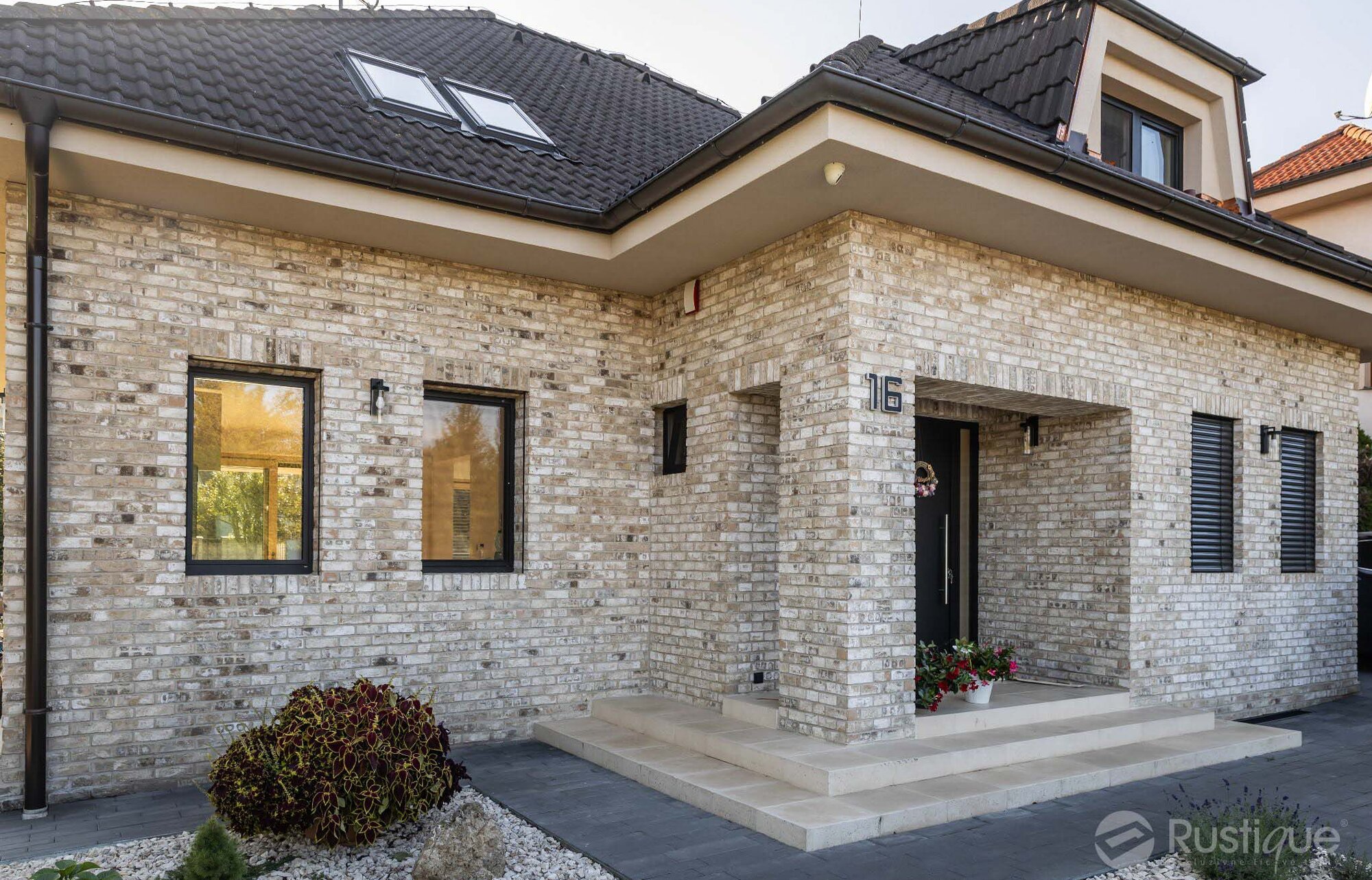 Tehlový obklad Vuurwit na fasáde rodinného domu