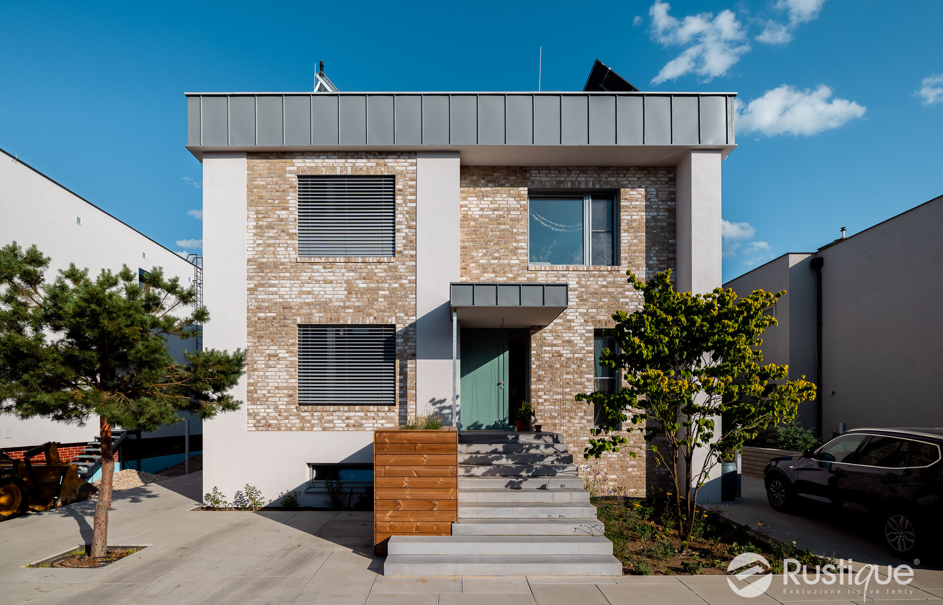 tehlový obklad Wit Beige na fasáde rodinného domu od Rustique.sk