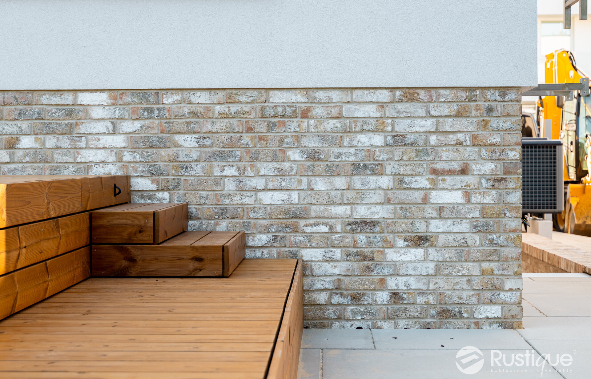 tehlový obklad Wit Beige na fasáde rodinného domu od Rustique.sk