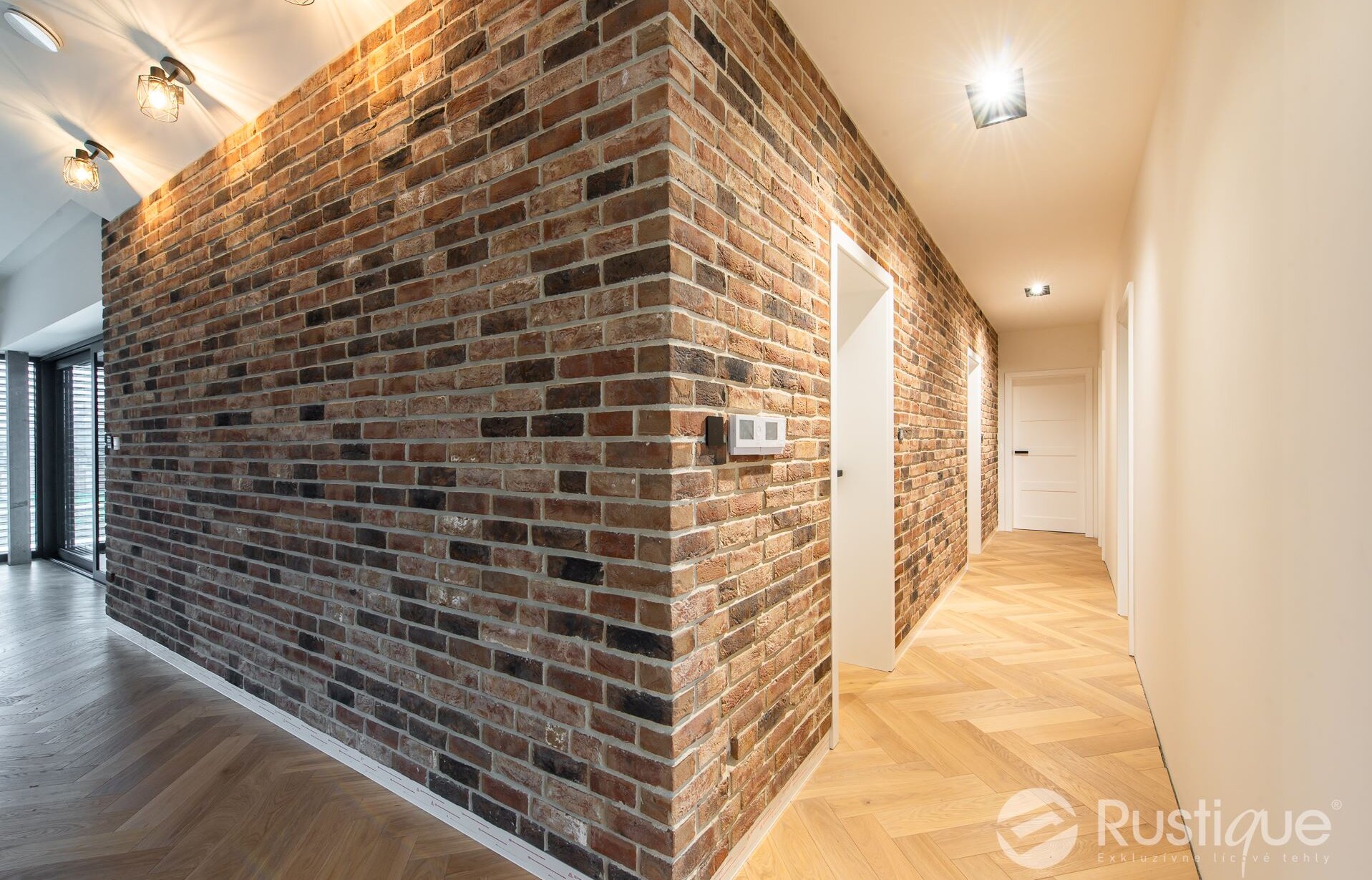 Tehlový obklad Kastiel Antiek v interiéri