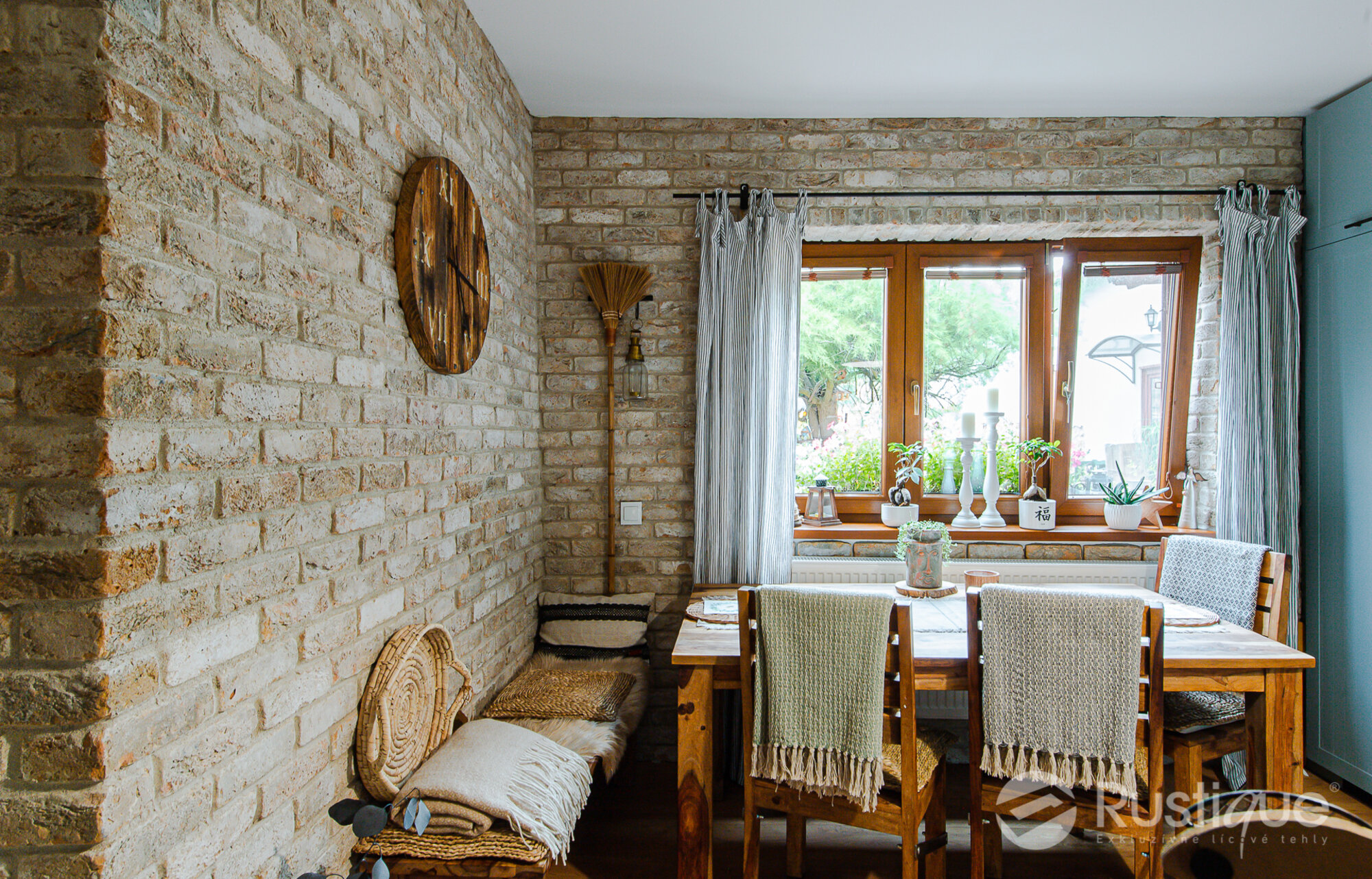 tehlový obklad toscane antiek v jedálni