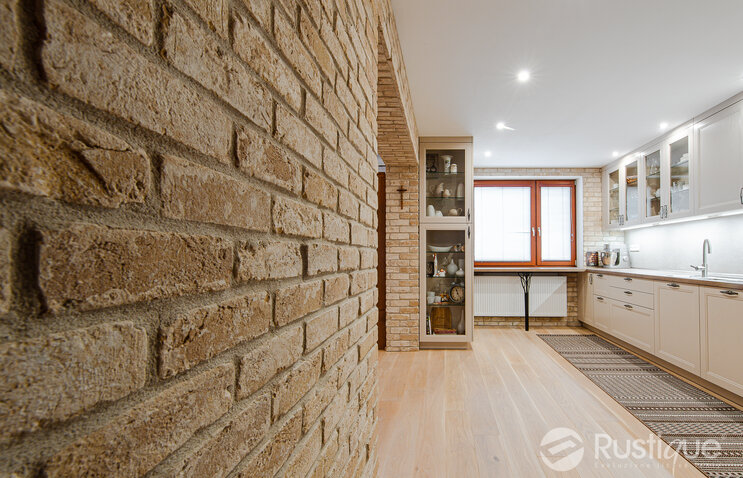 Tehlový obklad Antica beige v kuchyni