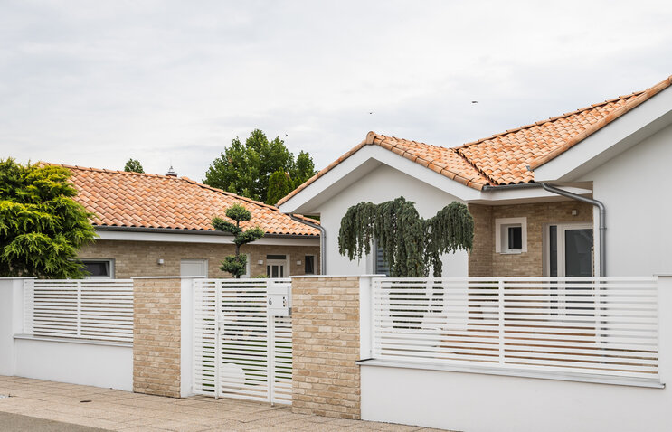 Tehlový obklad Antica Beige ne fasáde rodinného domu od Rustique.sk