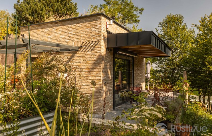 Tehlový obklad Cameleon na fasáde od Rustique.sk