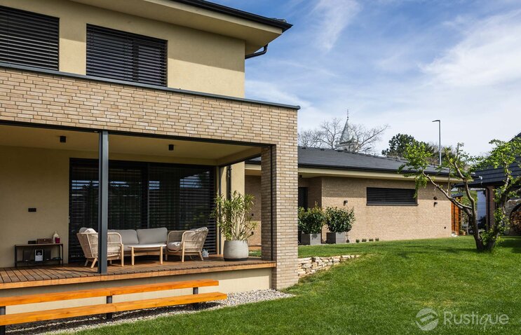 Tehlový obklad Grisea Smook na fasáde rodinného domu