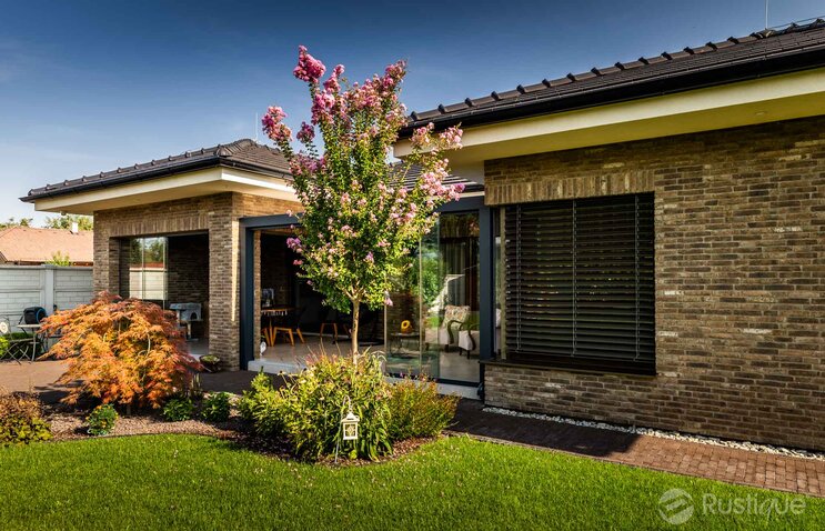 Tehlový obklad WS Sepia na fasáde rodinného domu