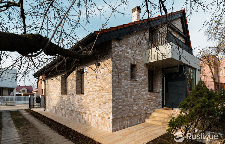 Tehlový obklad Zandlicht na fasáde rodinného domu