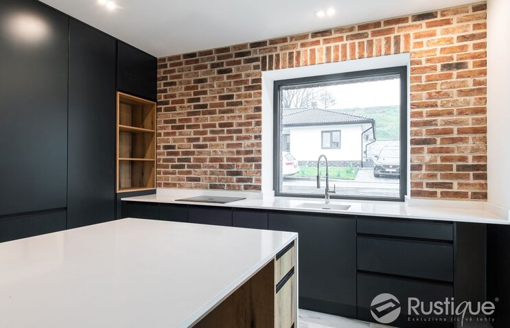 Tehlový obklad Kastiel Antiek v interiéri