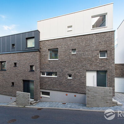 Tehlový obklad Akita economy na fasáde rodinného domu od Rustique.sk