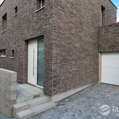 Tehlový obklad Akita economy na fasáde rodinného domu od Rustique.sk