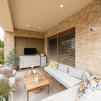 Tehlový obklad Antica Beige na fasáde a plote rodinného domu od Rustique.sk