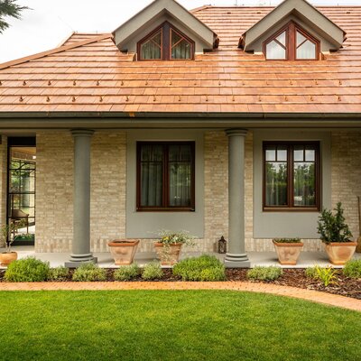 Tehlový obklad Antica Beige na fasáde rodinného domu