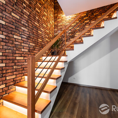 Kombinácia tehlového obkladu Autumn a Eisa v interiéri od Rustique.sk