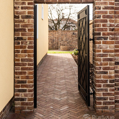 Tehlový obklad Castello na plote rodinného domu