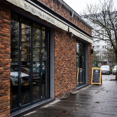 tehlový obklad Economy Mix v bare