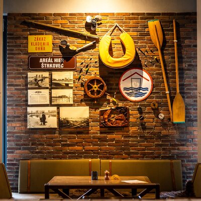 tehlový obklad Economy Mix v bare