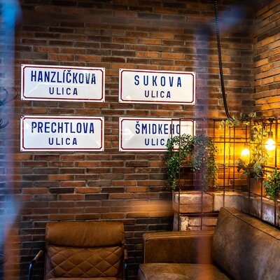 tehlový obklad Economy Mix v bare