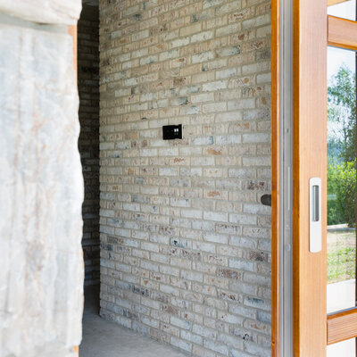 Tehlový obklad Garda v obývačke