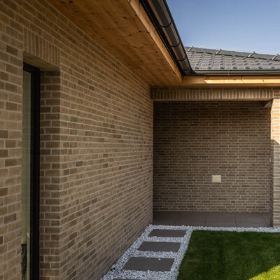 Tehlový obklad Grisea Smook na fasáde rodinného domu