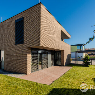 Tehlový obklad Grisa Smook na fasáde rodinného domu