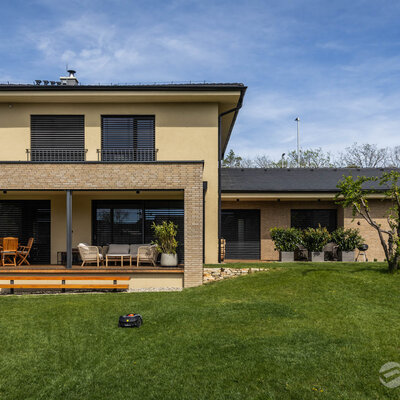 Tehlový obklad Grisea Smook na fasáde rodinného domu