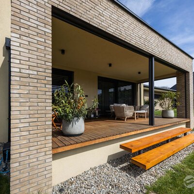 Tehlový obklad Grisea Smook na fasáde rodinného domu